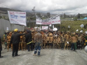 MOA landowner protest